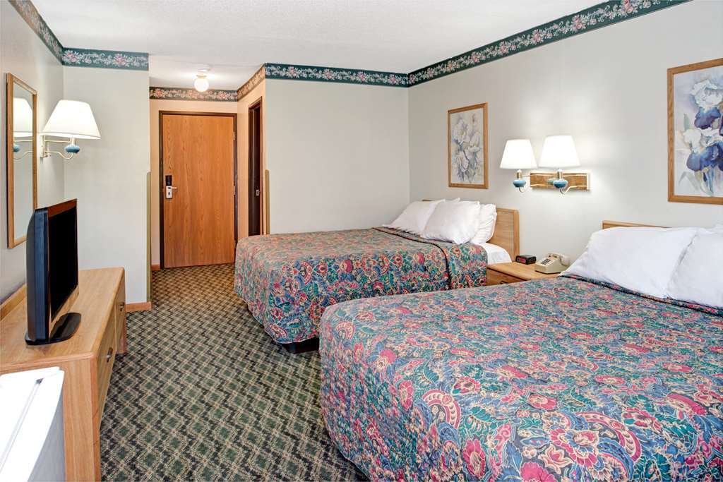 Rodeway Inn Red Oak Quarto foto